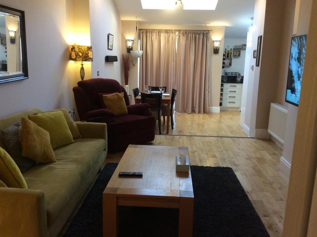 2 Double Bedroom Flat With Large Garden
